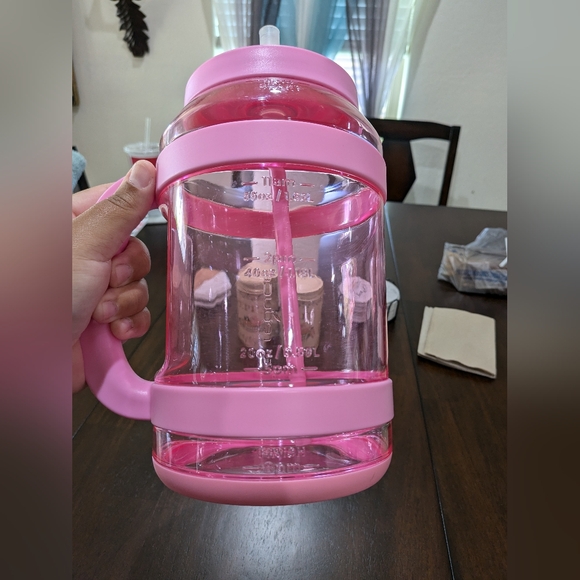 Reduce water container - Picture 4 of 5